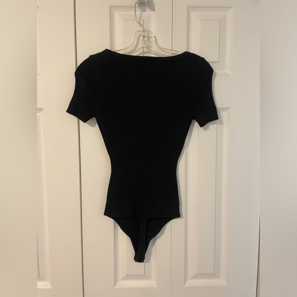 A&F Hook-and-Eye ShortSleeve Bodysuit NEVER WORN - Picture 7 of 8